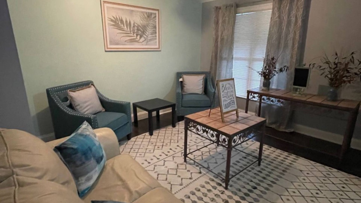 Whitehaven House | House- 5 minutes from Graceland
