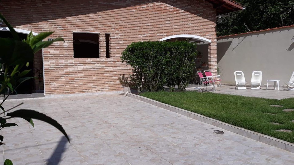 Praia da Enseada House | House 5 minutes walk from Enseada beach