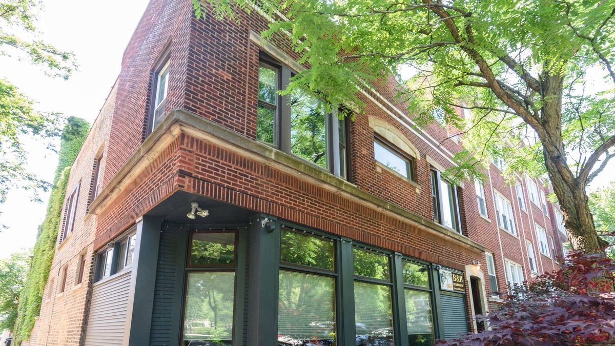 Magnolia Glen Bed & Breakfast | House 5863 - Chicago Bed and Breakfast