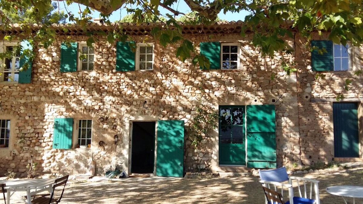 Pourrieres House | House 8/10 people with swimming pool, magnificent view of Ste Victoire