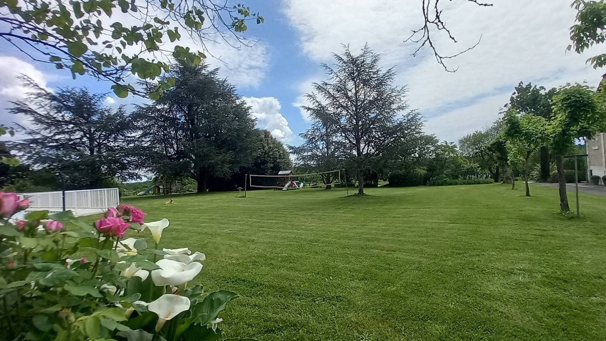 Saint-Gery House | House 8 persons, Ferme de Paufy. Ideal for families and nature lovers