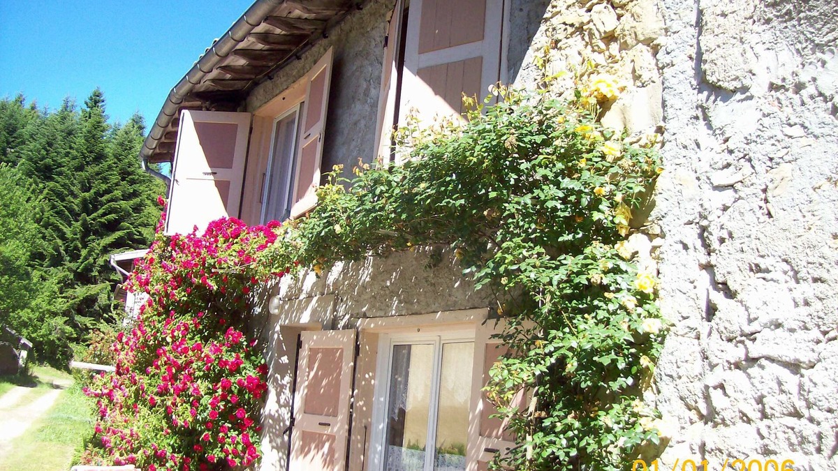 Fougax-et-Barrineuf House | House altitude 1000 meters Forest Mountain Nature