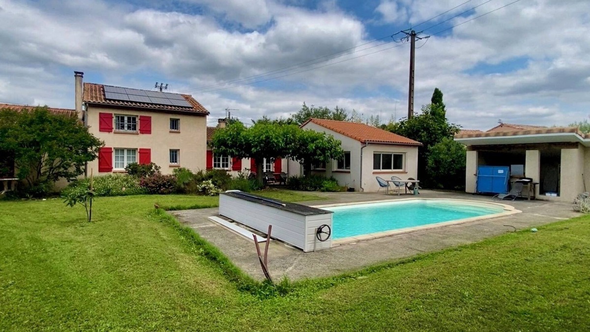 Fontenilles House | House and pool