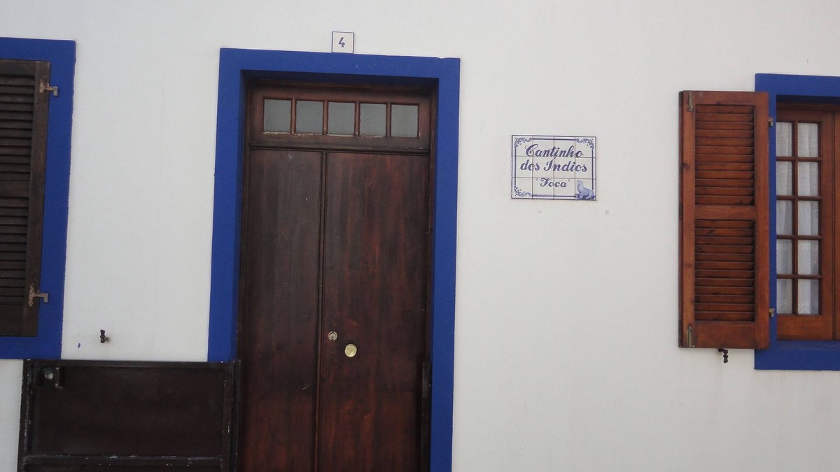 Faial Da Terra House | House at 100 meters from the sea, pedestrian paths with waterfall. Picturesque village