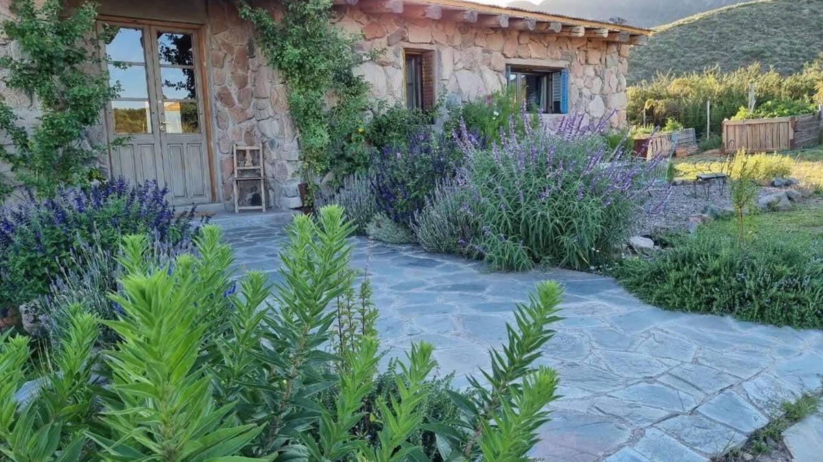 Las Heras Department House | House at the foot of the Andes Mendoza Argentina