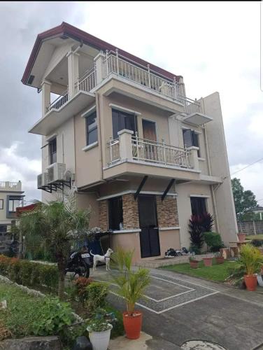 General Trias Apartment | House Audry