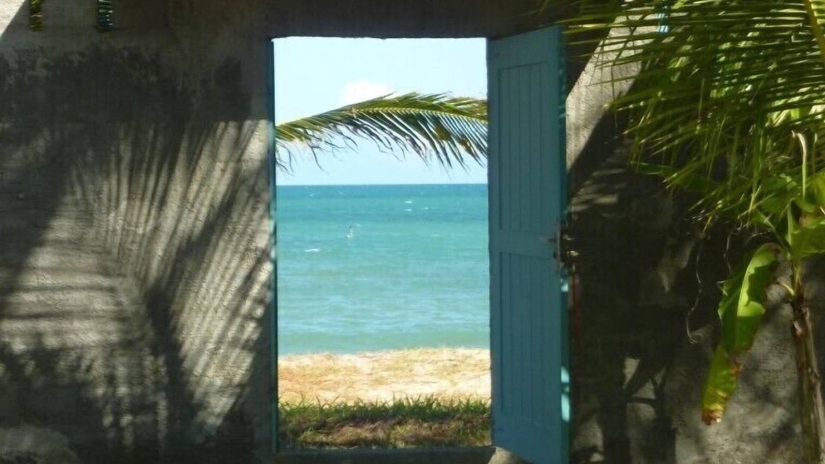 Armacao do Tairu Villa | House Beach Front Itaparica island in Brazil for 16 persons