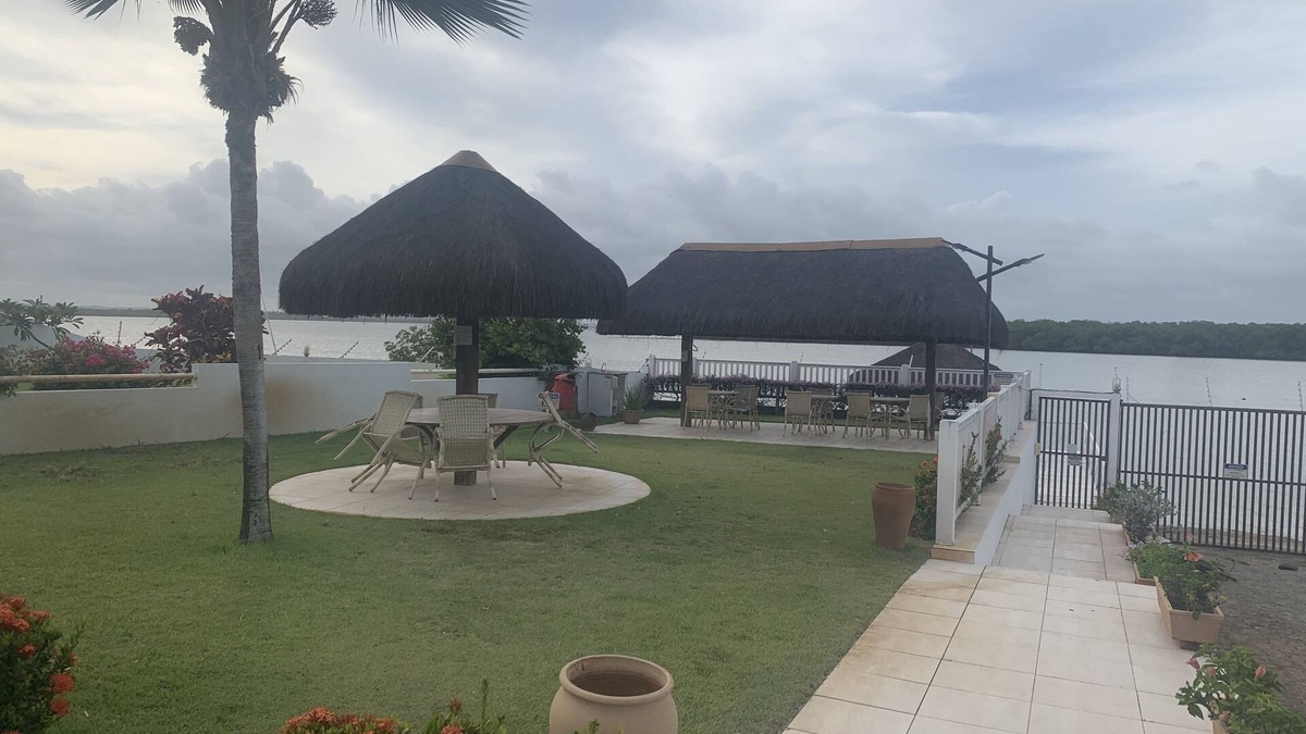Aruanda House | HOUSE Beira do Rio Condominium Vaza Barris