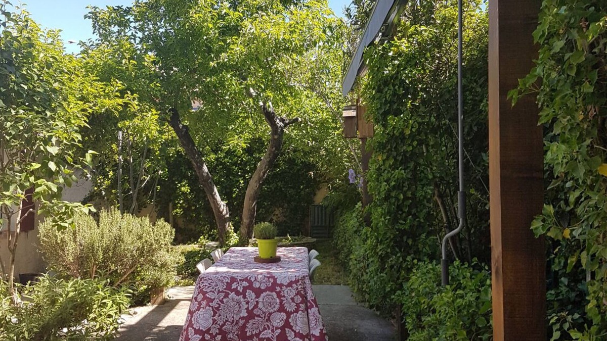 Simiane-Collongue House | House between Aix and Marseille