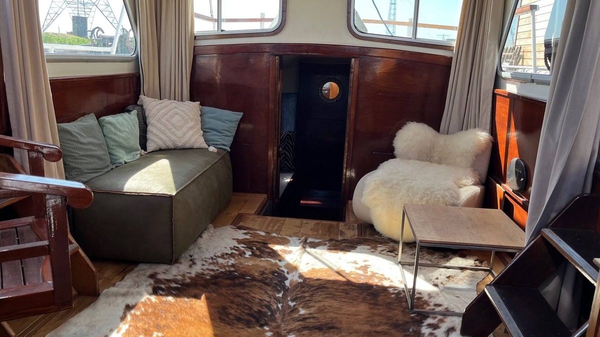 Uitdam Boat Rental | House Boat/Classic Yaght