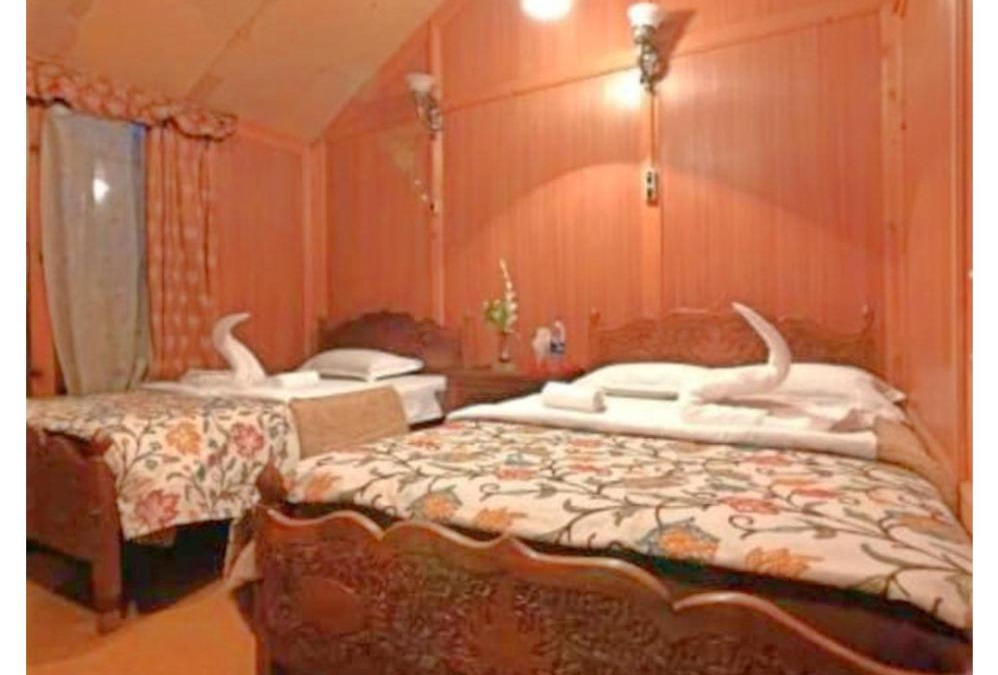 Dal Lake Boat Rental | House Boat Garden Of Eden, Dal Lake