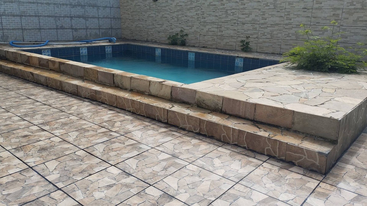 Guaratiba Cottage | House with pool and barbecue in front of Praia da Brisa