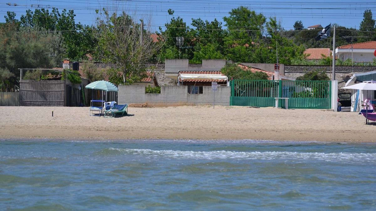 Ortona House | House by the sea with private access CIN Code IT069058C29G5SQM9S