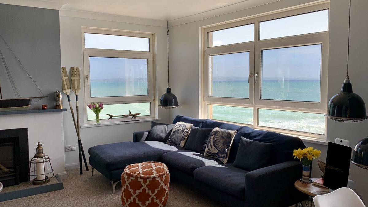 Newlyn House | House by the Sea with THE view