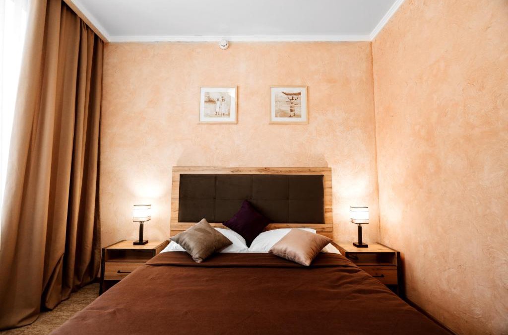Oktyabrskiy rayon Hotel | House City