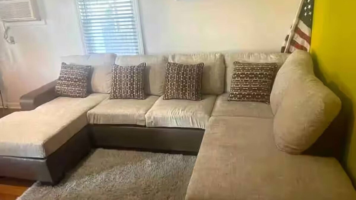Uniondale House | House close to JFK NY & Long Island 1st Fl
