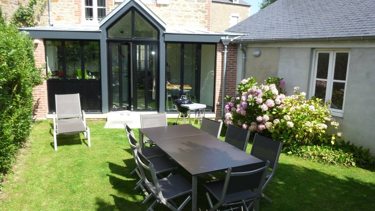 Dinard House | House Dinard, ideally located close to Saint Enogat beach. Wifi. Parking