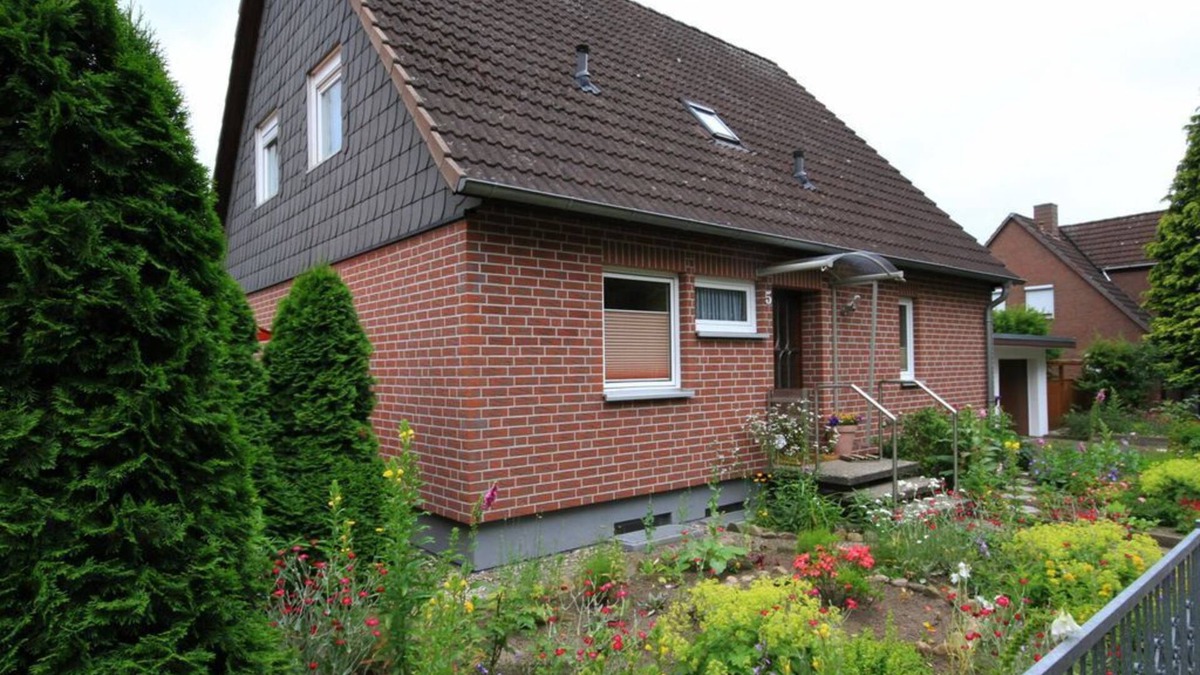 Moelln Apartment | House Dolfi - Apartment/2bedrooms/bathroom,WC (large apartment downstairs)