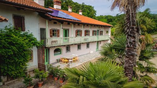 Dolnje Cerovo Apartment | House Dorče