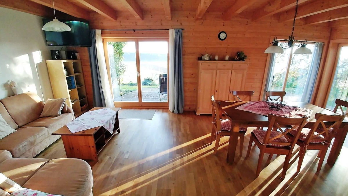 Traunreut Apartment | House Eiche 100m², up to 6 persons, 3 separate bedrooms