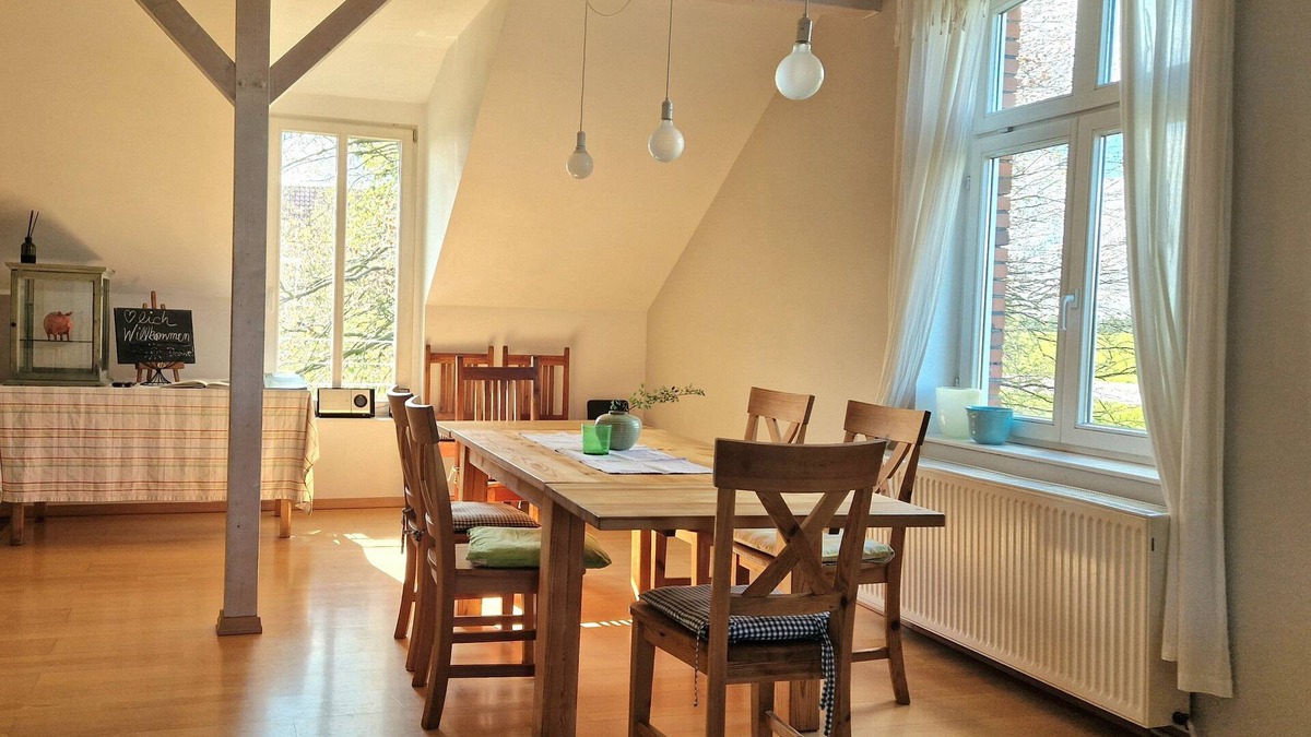 Spadenland Apartment | House Elbgold. Vacation apartment with large eat-in kitchen directly on the Elbe