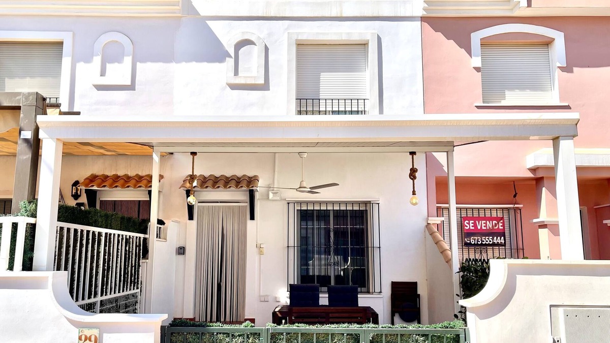 San Juan de los Terreros Ski Chalet | House in San Juan de los Terreros