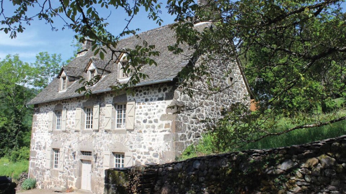 Saint-Vincent-de-Salers House | House facing the mountain - Mauriac & Puy Mary - Cantal - sleeps 6 to 8