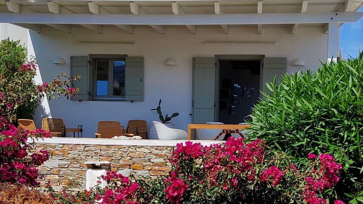 Sifnos House | HOUSE FACING THE SEA - 3 minutes from the beach and authentic little port