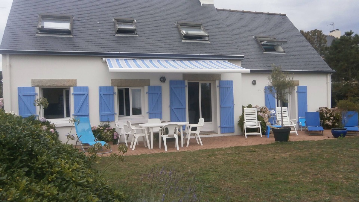 Concarneau House | HOUSE FACING THE SEA IN PRESQU'ILE DU CABELLOU