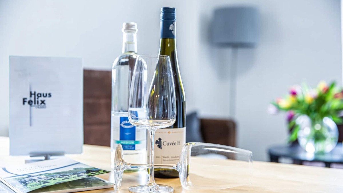Radebeul Condo | House Felix Weinbergblick