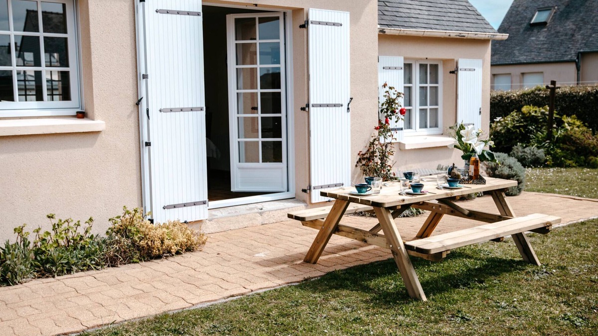 Plouneour-Brignogan-Plages House | House for 6 at 200m from the sea in Plounéour Trez