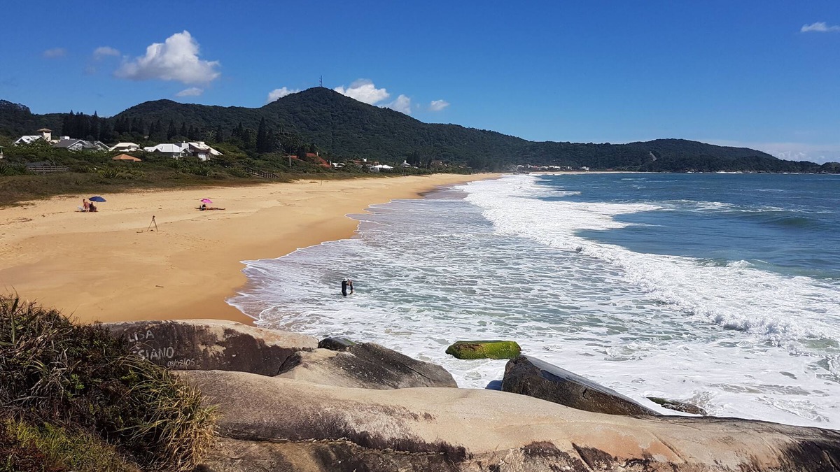 Estaleiro House | HOUSE FOR CHILD FAMILY, ACCEPT PETS, NEAR BEACH