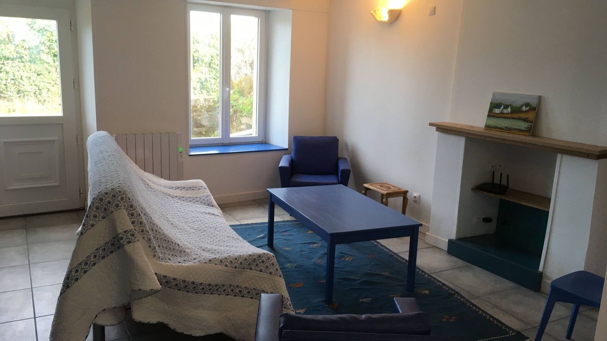 Montfarville House | House for four 10min walk from the beach