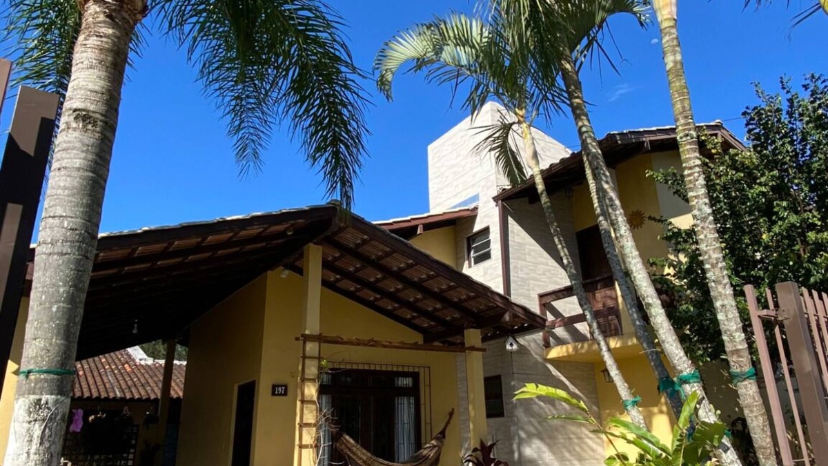 Cachoeira do Bom Jesus House | House for seasonal rental.