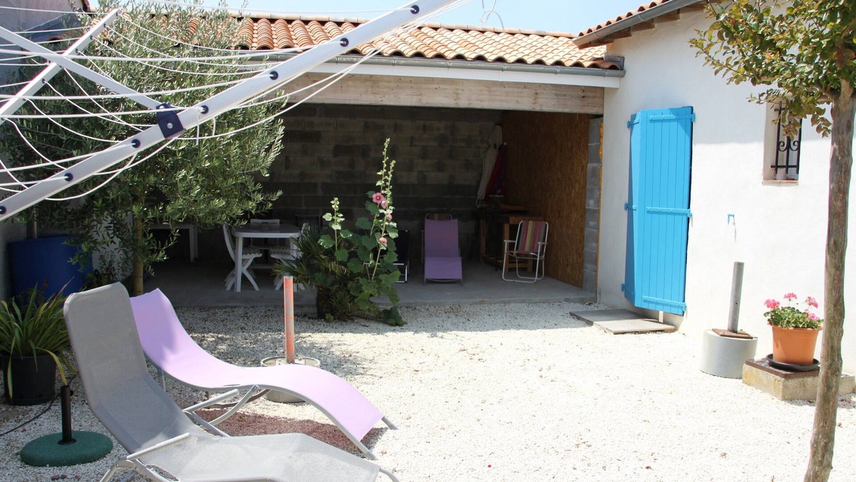 Etaules House | HOUSE