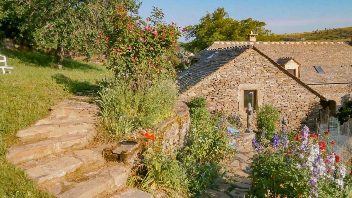 Bagnols-les-Bains House | House