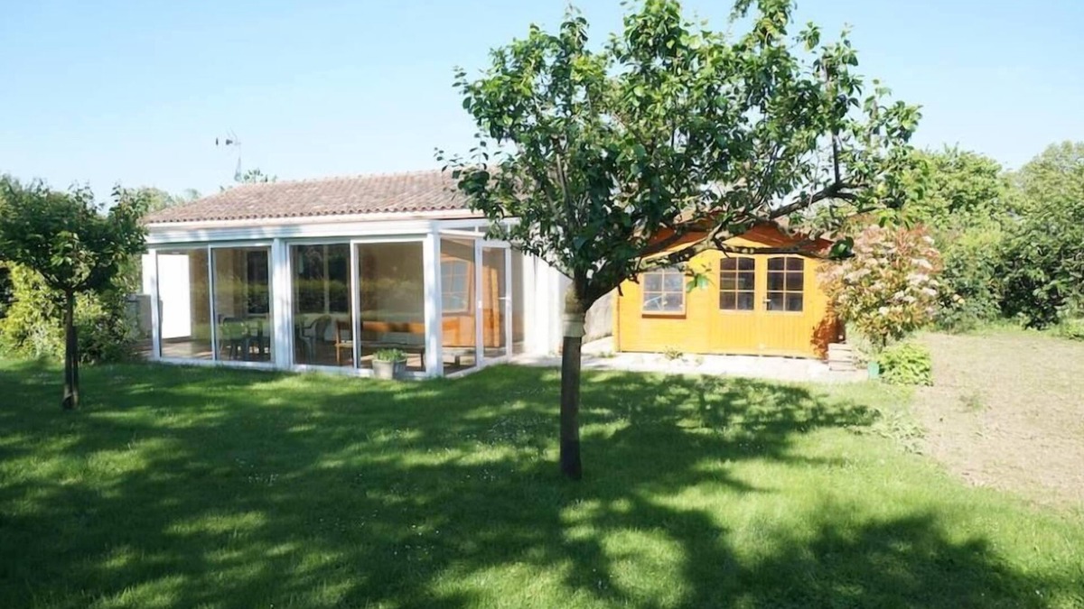 Castelnau-d'Estretefonds House | House 65 M2, with veranda 20m2. quiet comfort 20 min from Toulouse.