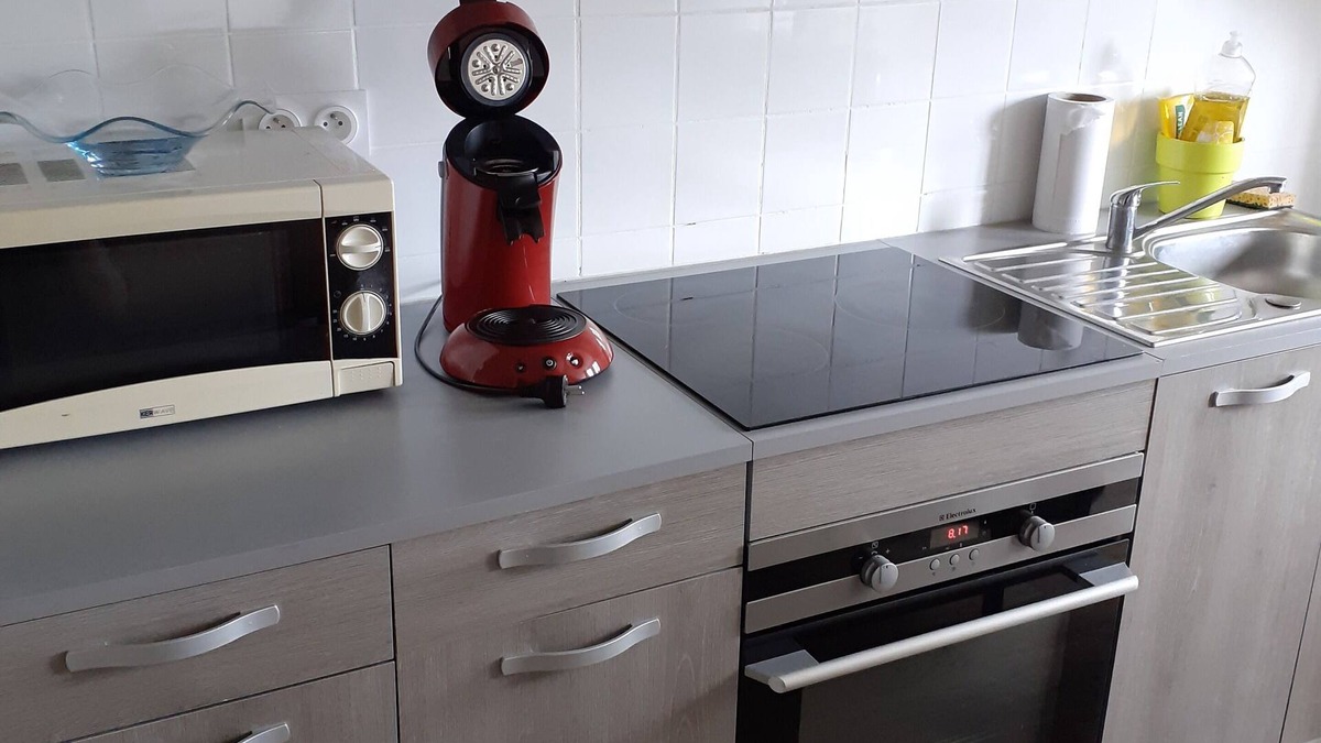 Lannemezan Apartment | House