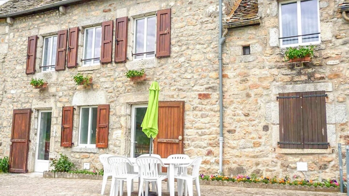 Le Bacon House | House