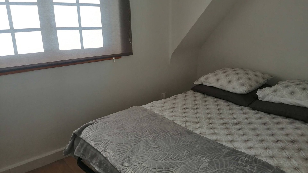 Ploneour-Lanvern House | House