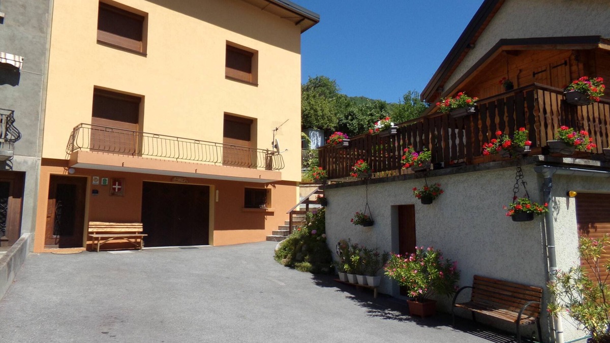 Saint-Michel-de-Maurienne House | HOUSE: Furnished tourist accommodation 3 stars in St Michel de Maurienne 73140