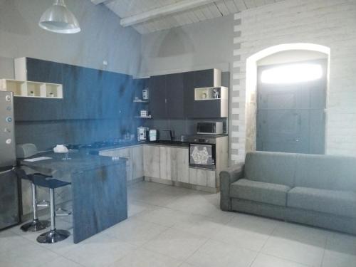 Avola House | House Giusti