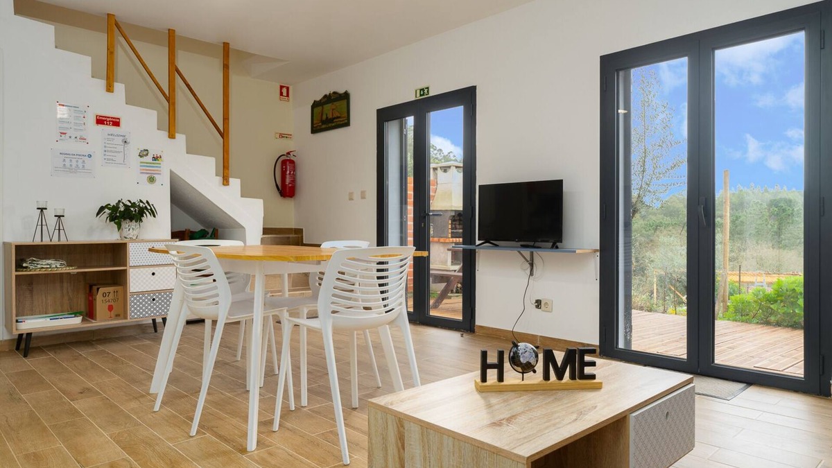 Ourem Cottage | House in a bucolic setting
