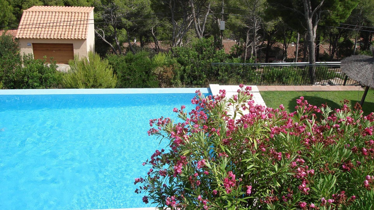 Sa Tuna House | House in a residence with swimming pool 800m from Sa Tuna beach
