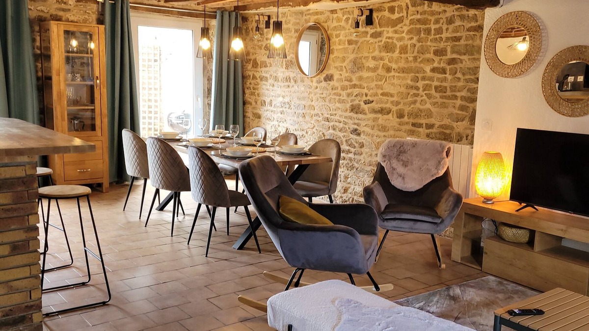 Quintin House | House in a town of character between land and sea