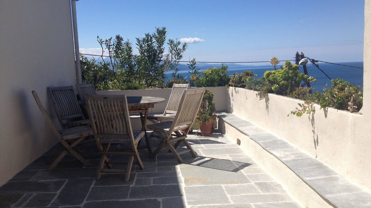 Chine House | House in a village of the Cap Corse, charm, view, 15 min walk from the sea