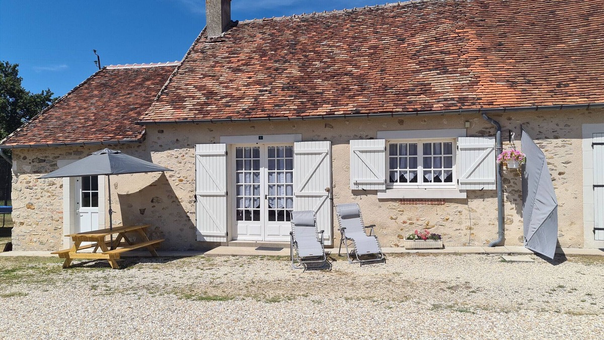 Migne Cottage | House in Berry with Garage and All Inclusive