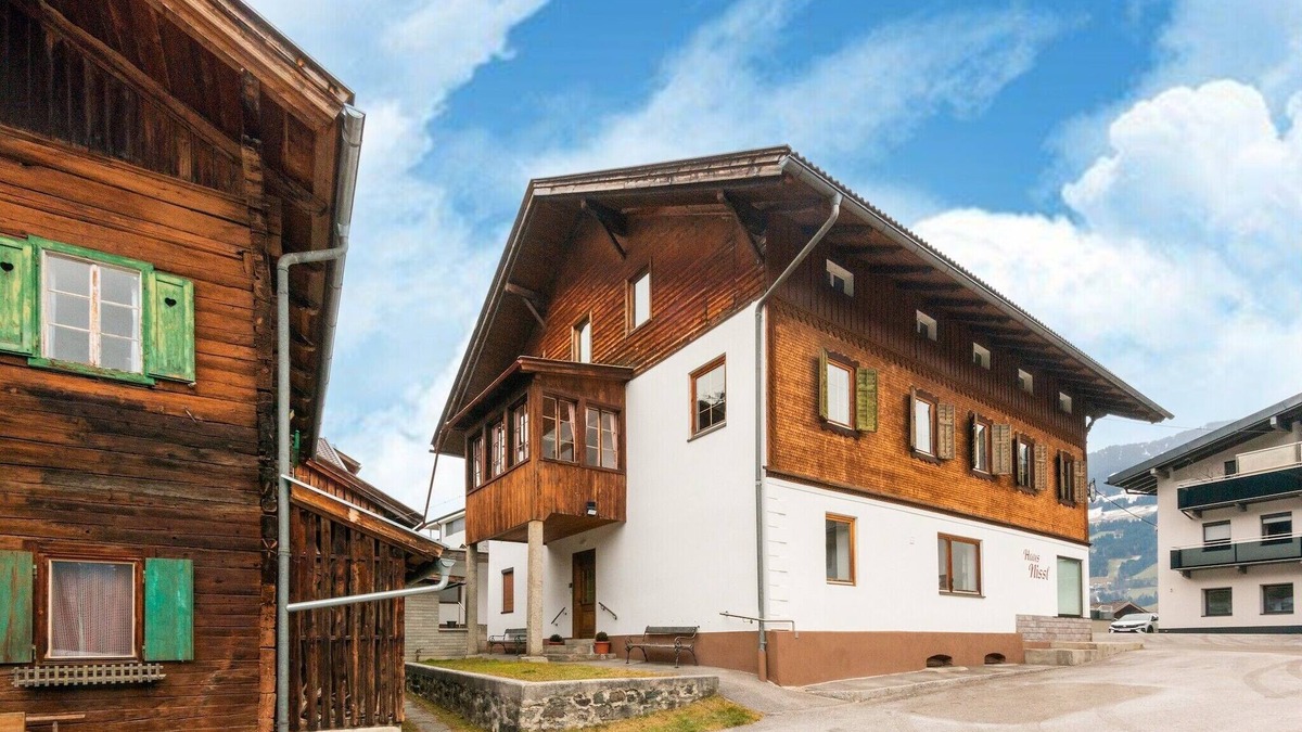 Fuegen House | House in Fügen near Zillertal Ski Slopes