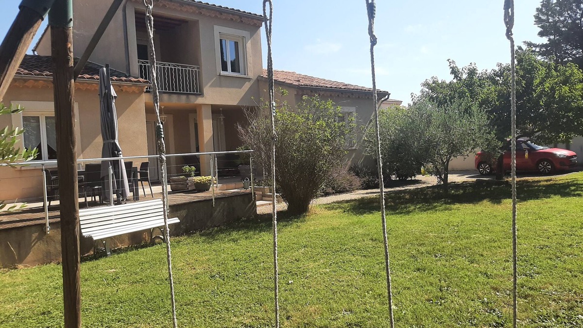 Saint-Victor-la-Coste House | House in Saint Victor la Coste in Provence, between Avignon and Pont du Gard