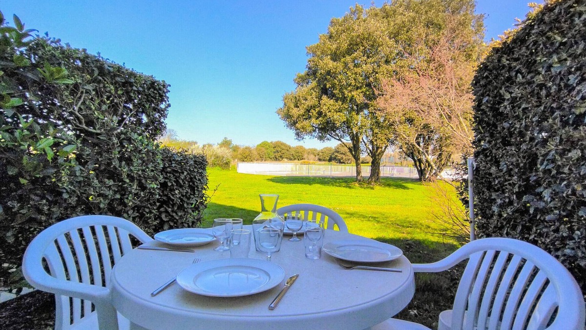 Bourgenay Ski Chalet | House in holiday village - near swimming pool and golf